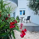 Lunabelle Póla
